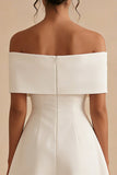 Witte Satijnen Off-the-shoulder satijnen korte afstudeerjurk met strik
