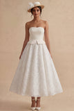 Witte strapless lange bloemenkant A-lijn boho trouwjurk