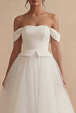 Witte off-the-shoulder A-lijn lange boho trouwjurk