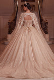 Champagne V-hals korset baljurk quinceañera jurk met cape mouwen