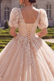 Champagne V-hals geappliqueerde baljurk quinceañera jurk met korte mouwen