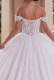 Sprankelende off-the-shoulder witte korset baljurk