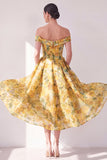 Off-the-shoulder A-lijn gele chiffon bedrukte bloemen midi-jurk met zakken