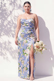 Strapless blauwe bloemen gerimpelde bruidsmeisjesjurk met split