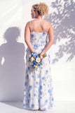 Blauwe bloemen met ruches en een lijn cowl hals bruidsmeisjesjurk