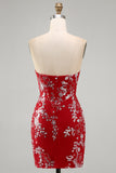 Glinsterende rood, strak kort, met gerimpeld bloemen strapless homecoming jurk