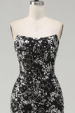 Glinsterende zwarte gerimpelde bloemen strakke korte strapless homecomingjurk met pailletten