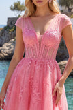 Felroze bloemen A-lijn V-hals tule doorschijnende korset Homecoming Dress met capmouwen