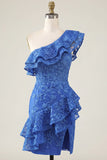 Eenschouder koningsblauwe bodycon met bloemenkralen en gerimpelde homecoming jurk met split
