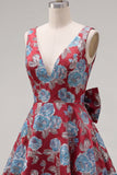 A-lijn rode V-hals Jacquard bloemen homecoming jurk met strik