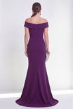 Off-the-shoulder paarse zeemeermin gerimpelde formele jurk met split