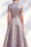 A-lijn blauwe gouden bloem V-hals midi Mother Of the Bride jurk met riem