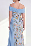 Off-the-shoulder groene schede bloemenjurk van de moeder van de bruid met sjerp