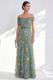 Groene A-lijn off-the-shoulder bloemenjurk in de Mother of the Bride jurk