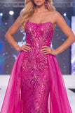 Glinsterende Fuchsia strapless zeemeermin pailletten lange verkiezingsjurk met sjerp