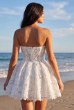 Strapless bloemenkant A Line Kleine Witte Jurk