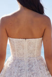 Strapless A-lijn bloemenkorset Klein wit jurkje