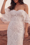 Off-the-shoulder ivoorkant zeemeermin boho trouwjurk