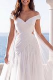 Off-the-shoulder ivoor, gerimpelde lange trouwjurk met sjerp