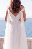Off-the-shoulder ivoor, gerimpelde lange trouwjurk met sjerp