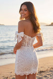 Korte ivoorkleurige off-the-shoulder bloemenkorset Boho trouwjurk met strikken