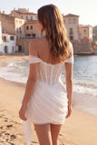 Off-the-shoulder gerimpelde ivoorkleurige korset korte trouwjurk met ruches