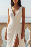 Ivoorkleurige V-hals Chiffon gerimpelde sleep-treintrouwjurk