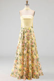Strapless gele A-lijn maxi bloemenjurk met sjaal
