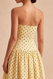 Geel en zwart A-lijn midi strapless polka dots jurk