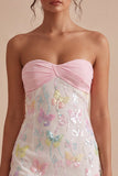 Sprankelende roze en witte bloemen strakke mini strapless kralenjurk voor afstudeerceremonieën