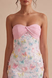 Sprankelende roze en witte bloemen strakke mini strapless kralenjurk voor afstudeerceremonieën