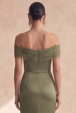 Off-the-shoulder olijfgroene zeemeermin gerimpelde bruidsmeisjesjurk