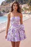 Strapless paarse A-lijn parels Jacquard Homecoming-jurk met strik