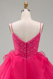 A-Line felroze Rhinestone Ruffle korte Homecoming jurk met kralen