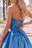 A-lijn donkerblauwe strapless kralenkorset Homecoming jurk met 3D-bloem