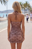 Chocolade Bodycon halter hals met gerimpelde homecoming jurk met kralen