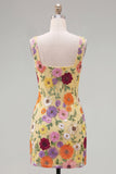 Gele, vierkante hals bodycon bloemen homecoming jurk met borduurwerk
