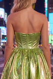 Metallic groene A-lijn sweetheart korset met gerimpelde homecomingjurk