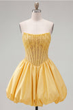Gele A-lijn strapless doorschijnende korset met veter achterin homecoming jurk met parels