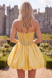 Gele A-lijn strapless doorschijnende korset met veter achterin homecoming jurk met parels