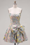 Strapless A-lijn grijs bloemen Jacquard korte homecomingjurk met strik
