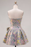 Strapless A-lijn grijs bloemen Jacquard korte homecomingjurk met strik