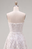 Strapless witte A-lijn Floral Pearl Lace korte Homecoming jurk met strik