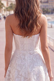 Strapless witte A-lijn Floral Pearl Lace korte Homecoming jurk met strik