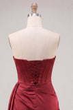 Bordeauxrode Bodycon sweetheart korset gerimpeld met franjes en kant op de achterste homecoming jurk