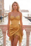 Bordeauxrode Bodycon sweetheart korset gerimpeld met franjes en kant op de achterste homecoming jurk