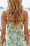 Groene A-lijn chiffon bloemenruche, spaghettibandjes korte homecomingjurk