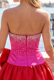 Fuchsia en rode strapless kralenvormige A-lijn korte homecomingjurk met strik