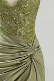 Army Green halter hals met gerimpeld bloemensatijn bodycon met kralen Homecoming jurk