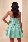 A-lijn mintgroen satijn strapless veter op de achterkant parel korset homecoming jurk met strik